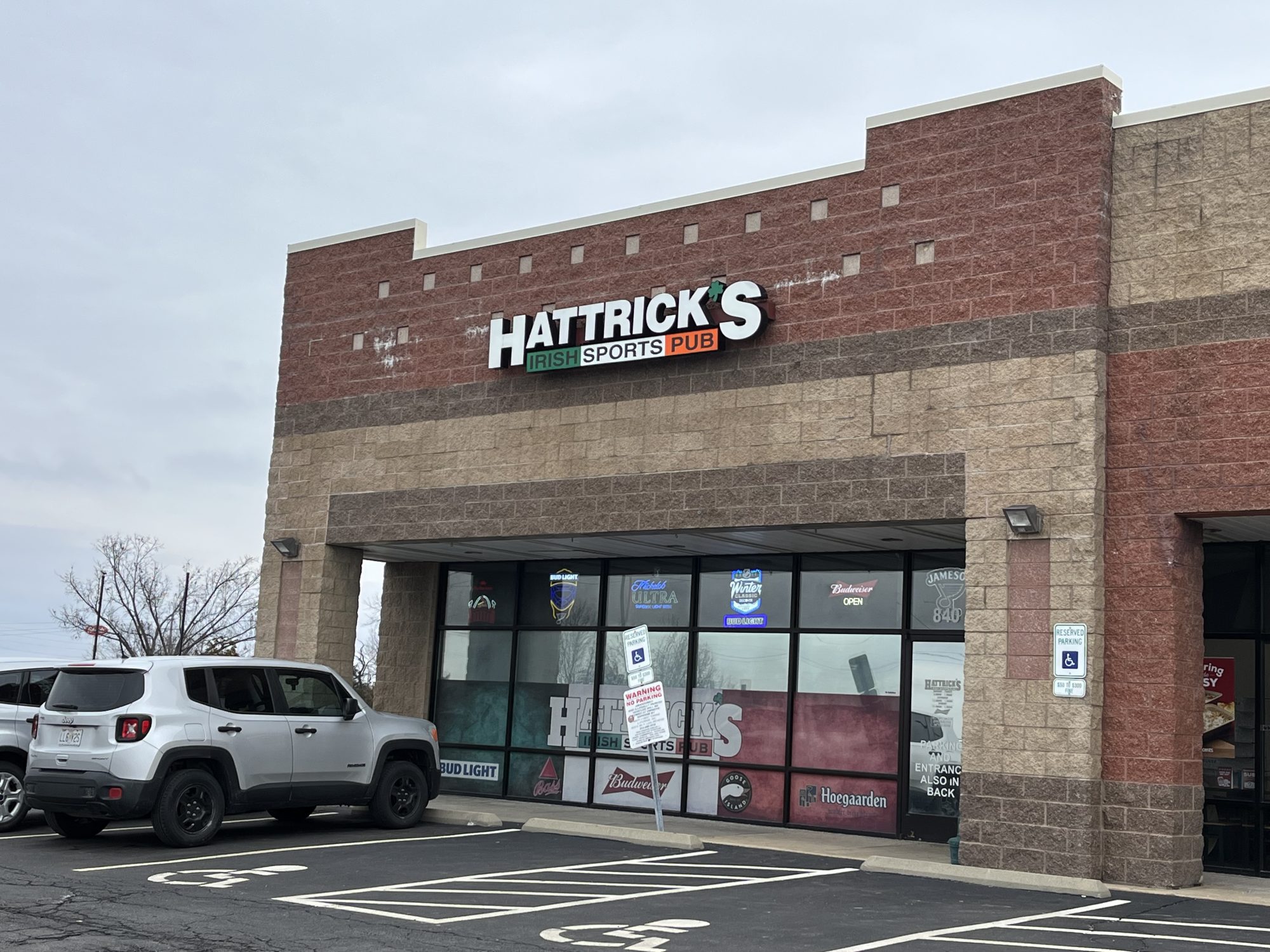 Hattrick’s Irish Sports Pub Expands Online Ordering - Two Events